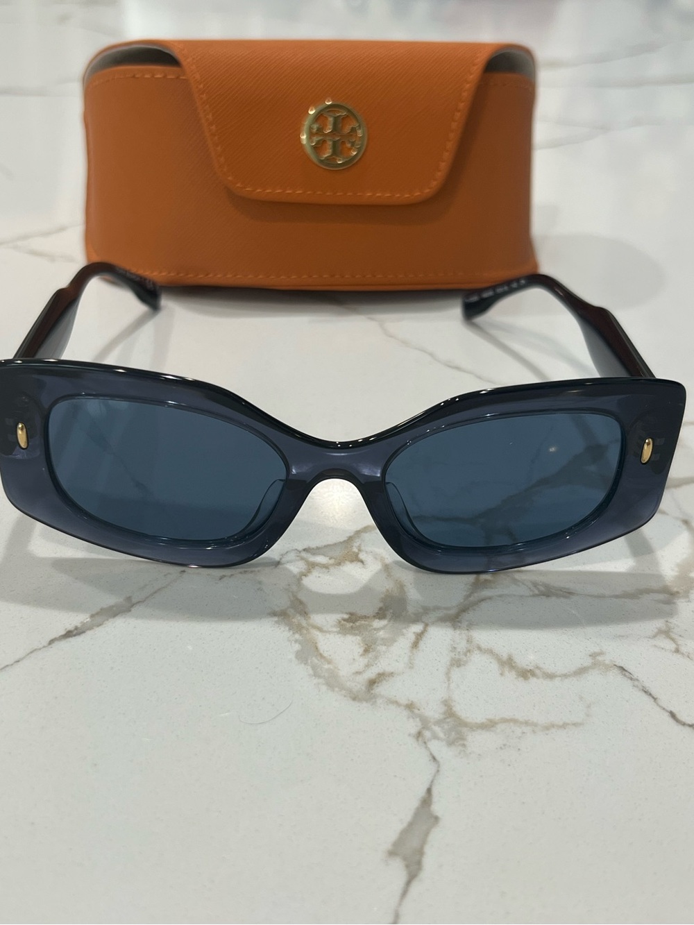 TORY BURCH SUNGLASSES